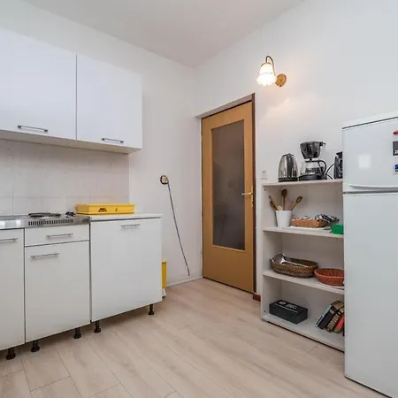 Apartment Neva *